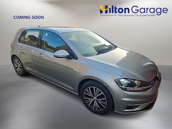 Used Volkswagen Golf 2018 for sale - 78066775: Photo