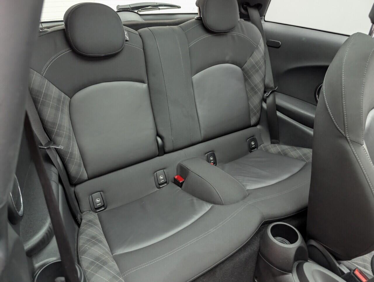 Used MINI Hatch 2018 for sale - 76423433: Photo 23