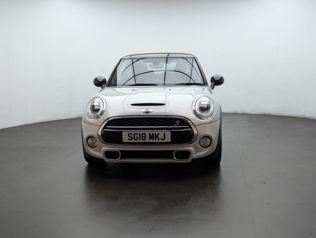 Used MINI Hatch 2018 for sale - 76423433: Photo 3