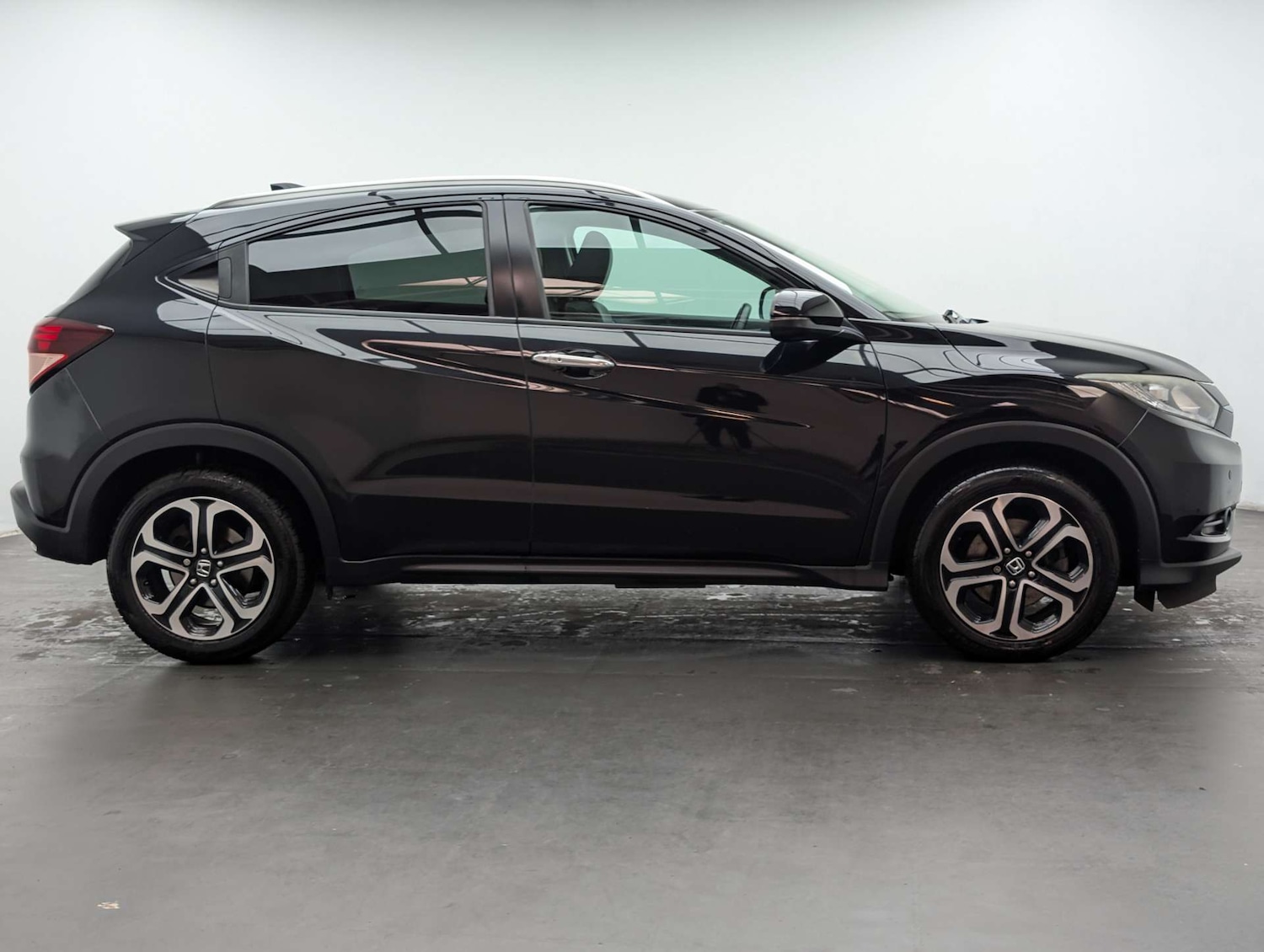 Used Honda HR-V 2018 for sale - 78064622: Photo 11