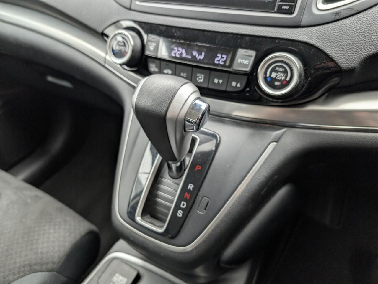 Used Honda CR-V 2015 for sale - 77091559: Photo 16