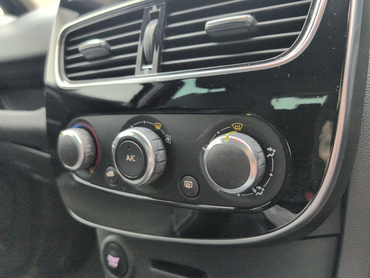 Used Renault Clio 2019 for sale - 76424961: Photo 15