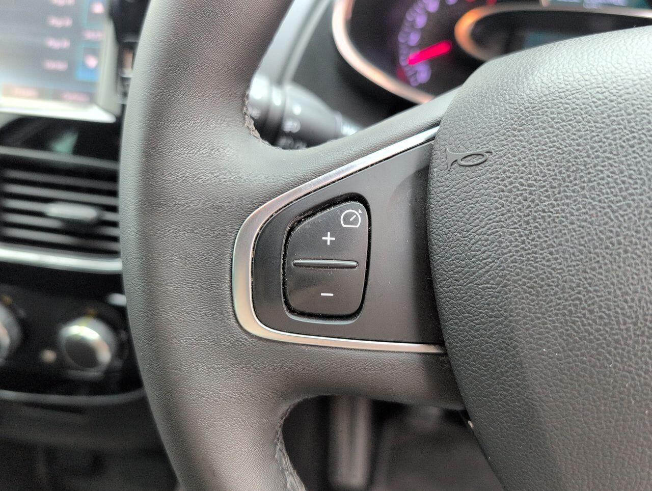 Used Renault Clio 2019 for sale - 76424961: Photo 18