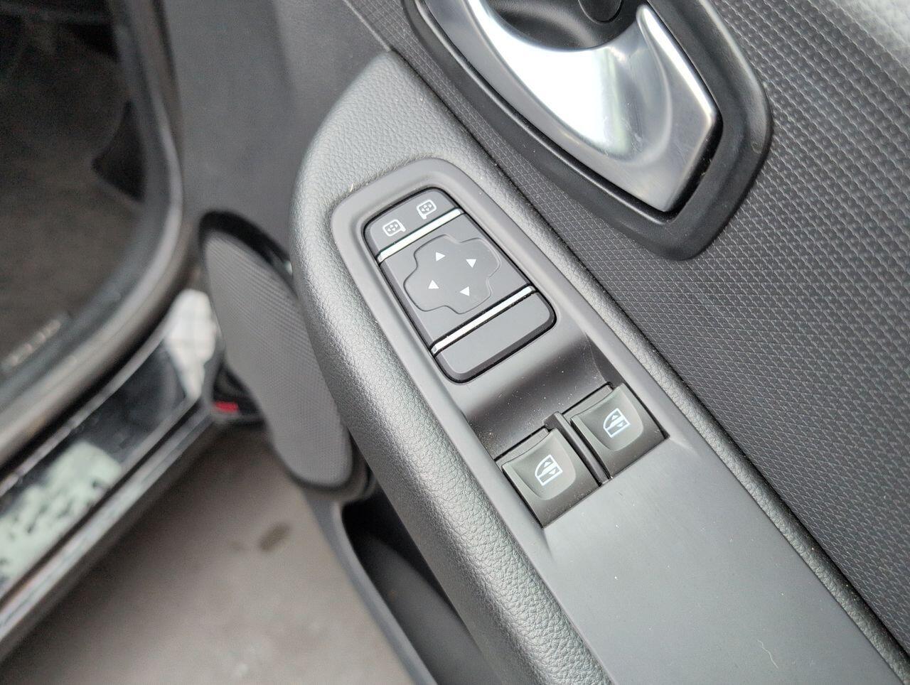 Used Renault Clio 2019 for sale - 76424961: Photo 21