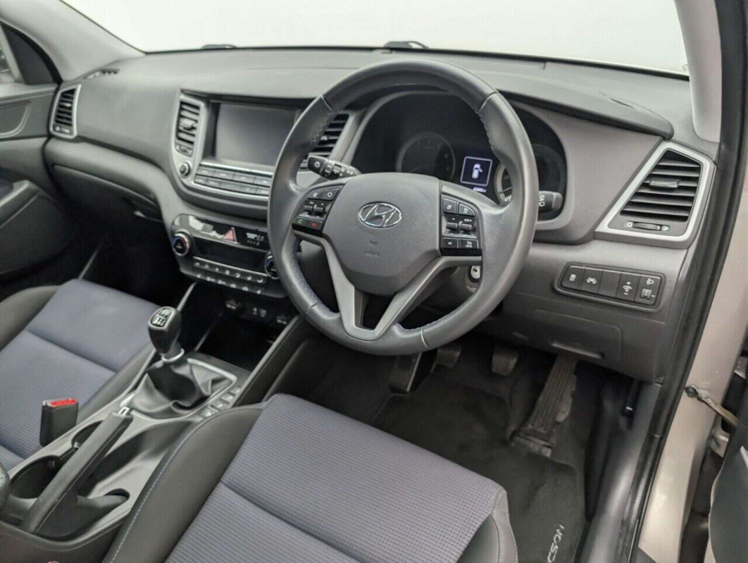 Used Hyundai TUCSON 2017 for sale - 77713616: Photo 11