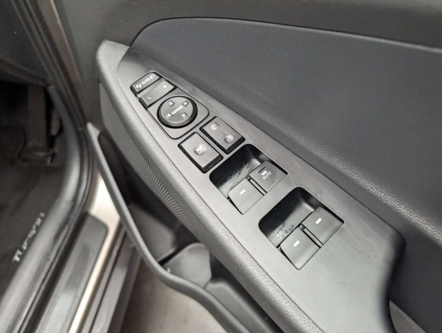 Used Hyundai TUCSON 2017 for sale - 77713616: Photo 22