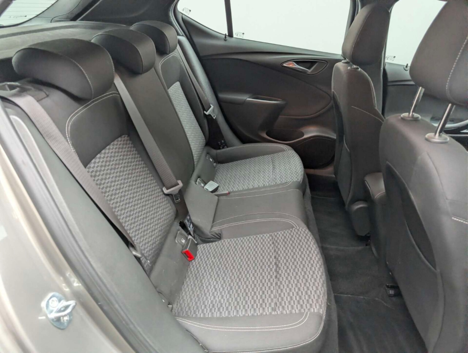 Used Vauxhall Astra 2018 for sale - 77766879: Photo 2