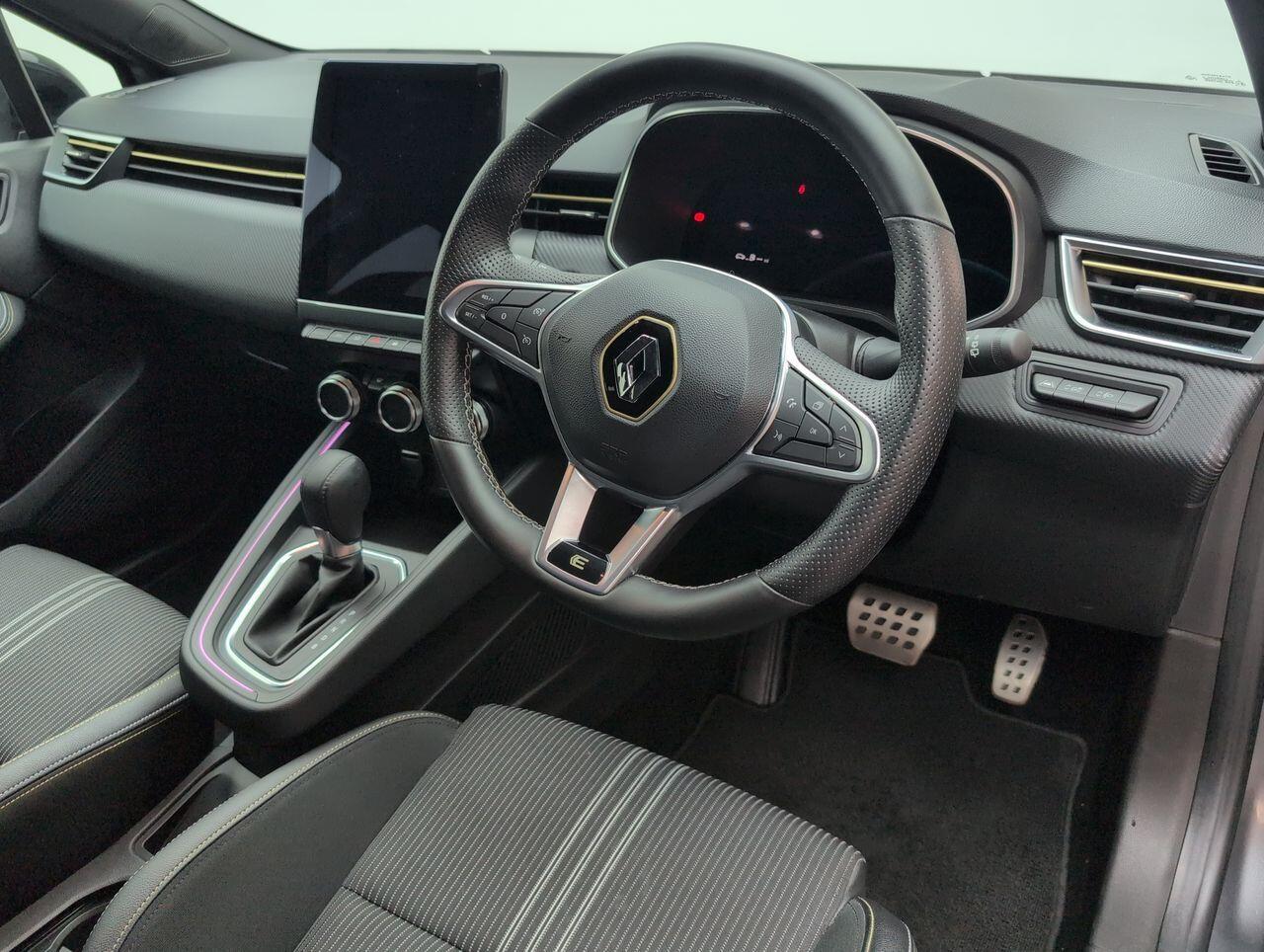 Used Renault Clio 2023 for sale - 76423199: Photo 11