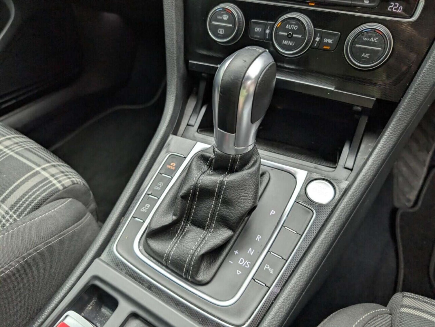 Used Volkswagen Golf 2016 for sale - 77714386: Photo 15