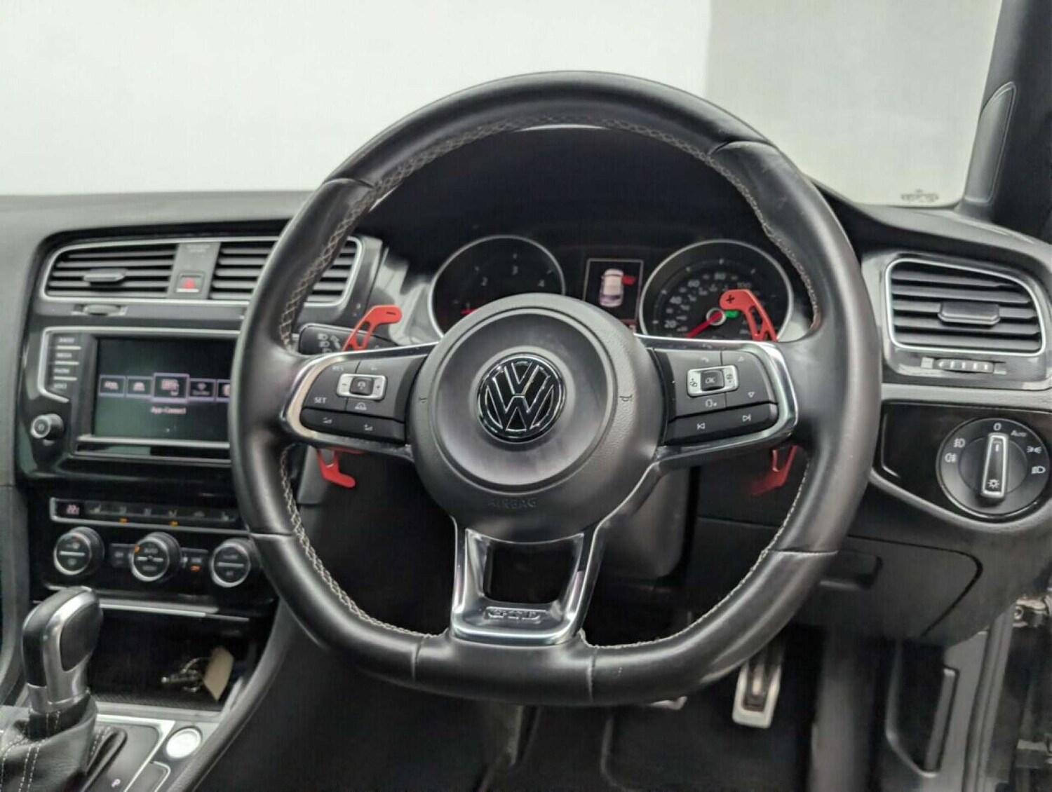 Used Volkswagen Golf 2016 for sale - 77714386: Photo 19