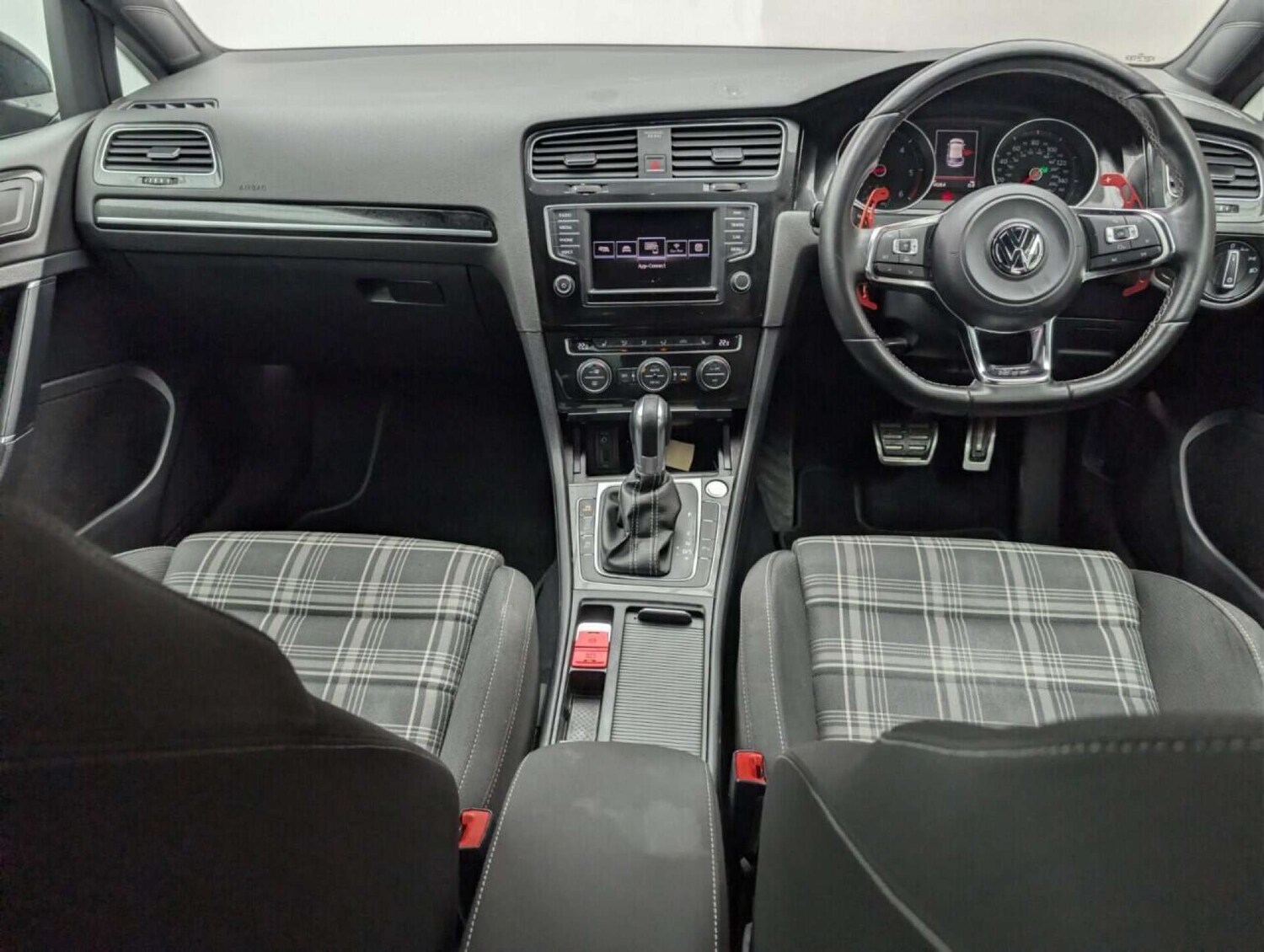 Used Volkswagen Golf 2016 for sale - 77714386: Photo 20