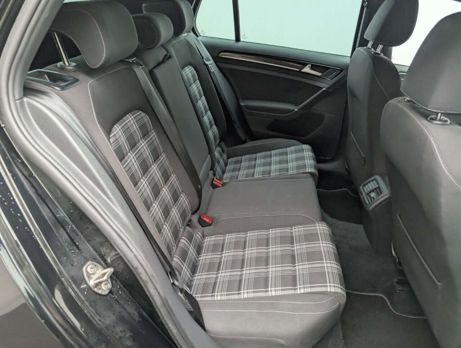 Used Volkswagen Golf 2016 for sale - 77714386: Photo 21