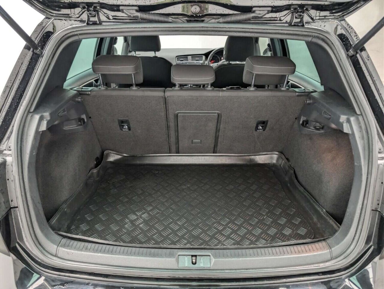 Used Volkswagen Golf 2016 for sale - 77714386: Photo 22