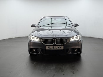 Used BMW 5 Series 2016 for sale - 76953507: Photo