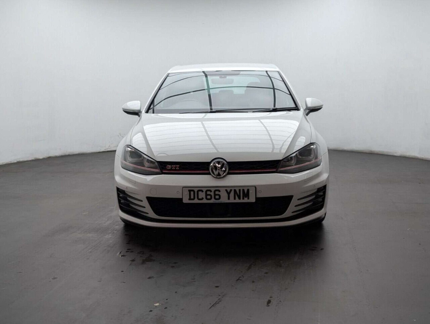 Used Volkswagen Golf 2016 for sale - 77713285: Photo 3