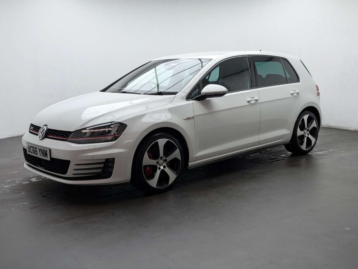 Used Volkswagen Golf 2016 for sale - 77713285: Photo 4