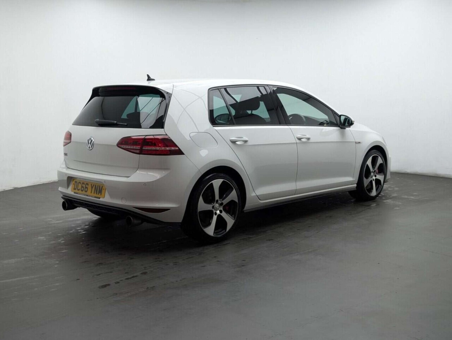 Used Volkswagen Golf 2016 for sale - 77713285: Photo 8