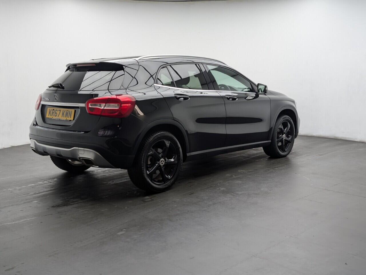 Used Mercedes-Benz GLA 2017 for sale - 77040582: Photo 8