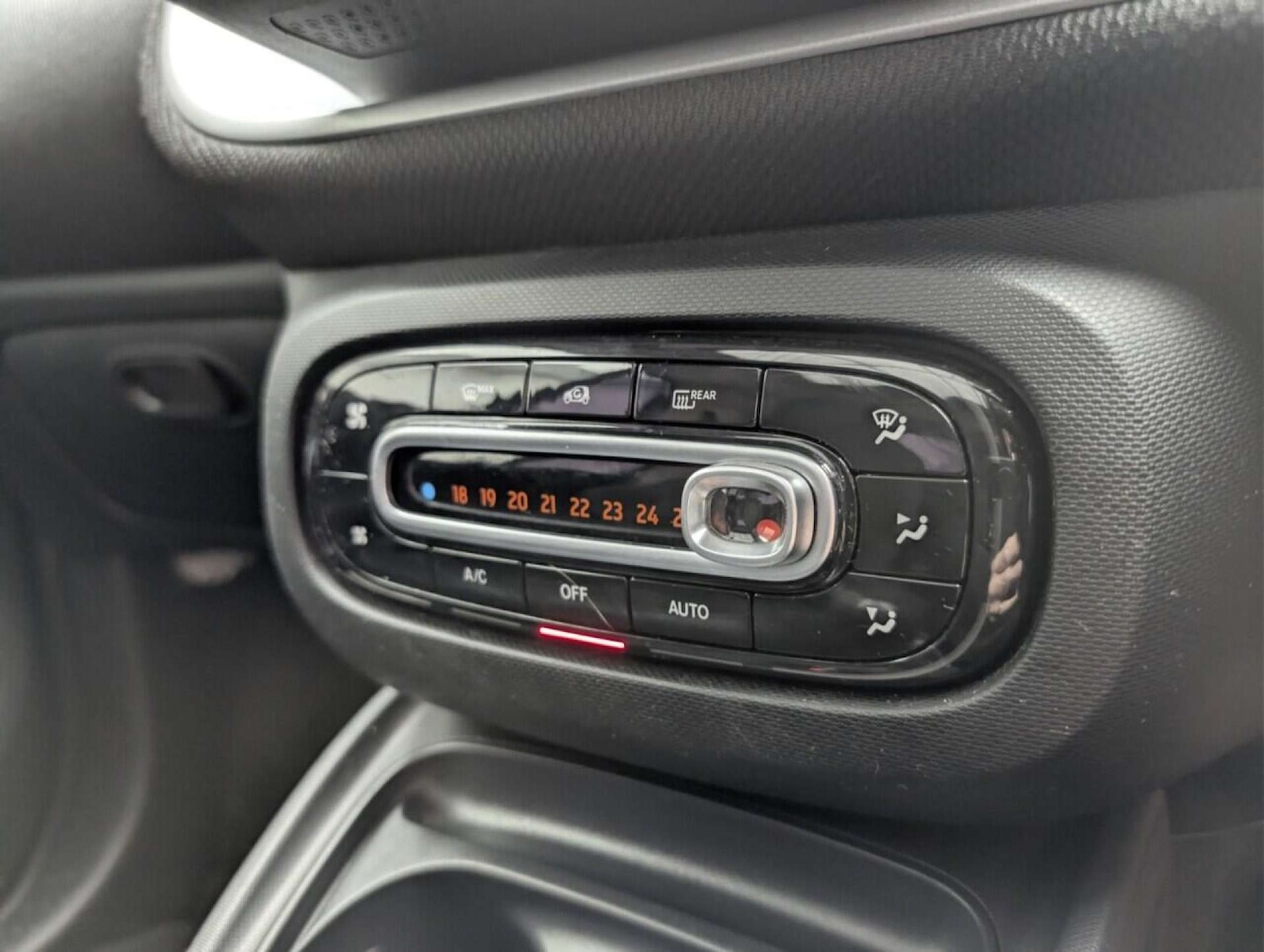 Used smart fortwo 2017 for sale - 77713054: Photo 15