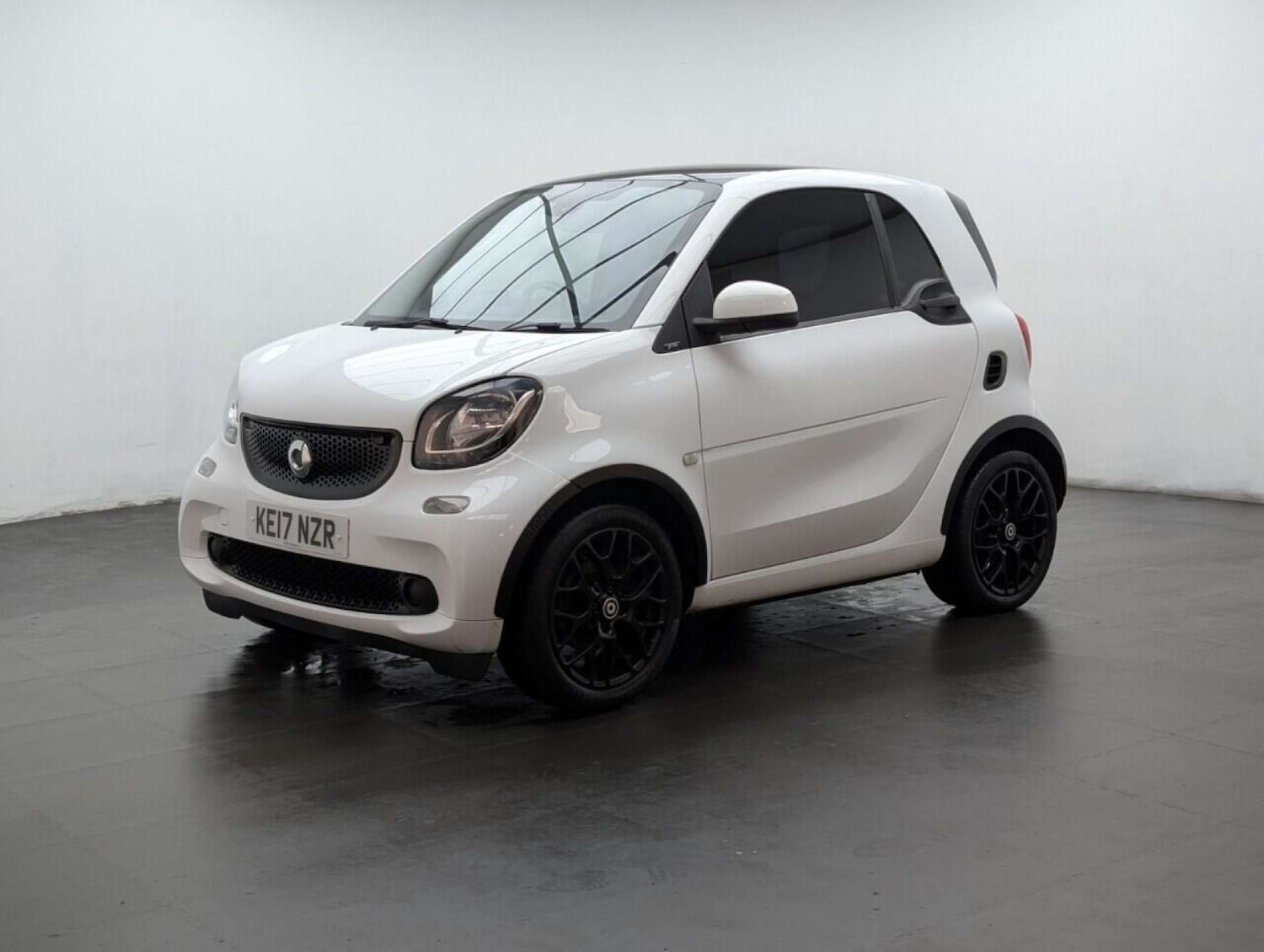 Used smart fortwo 2017 for sale - 77713054: Photo 4