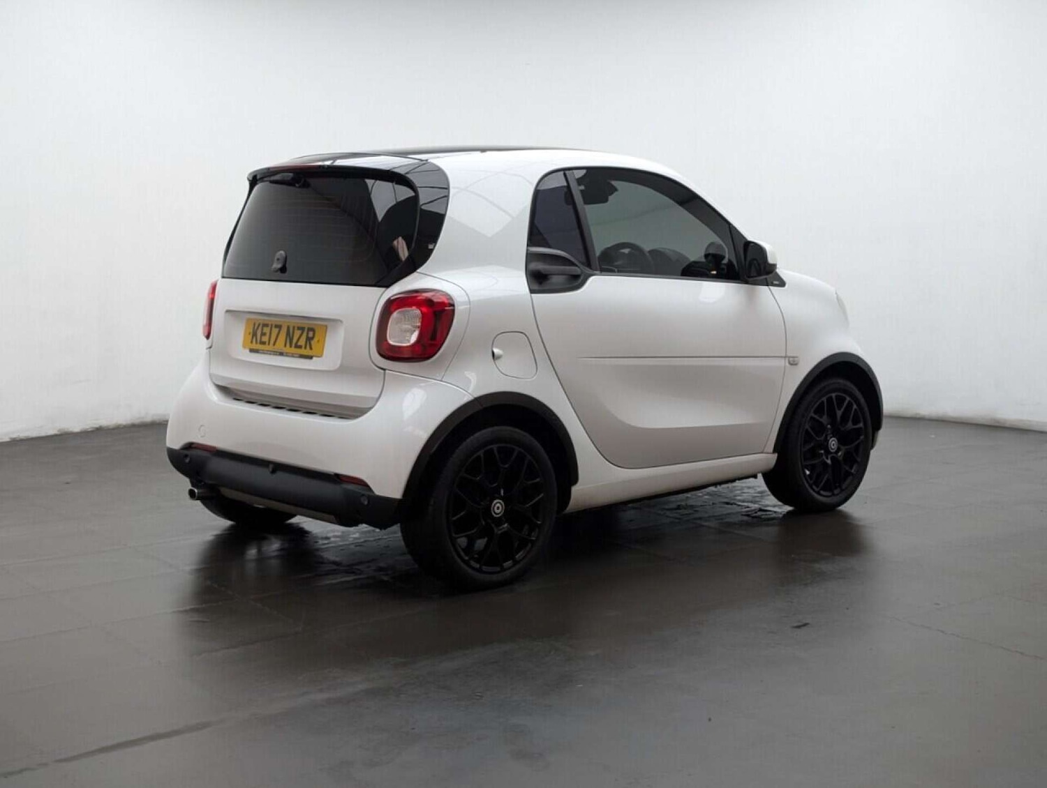 Used smart fortwo 2017 for sale - 77713054: Photo 8