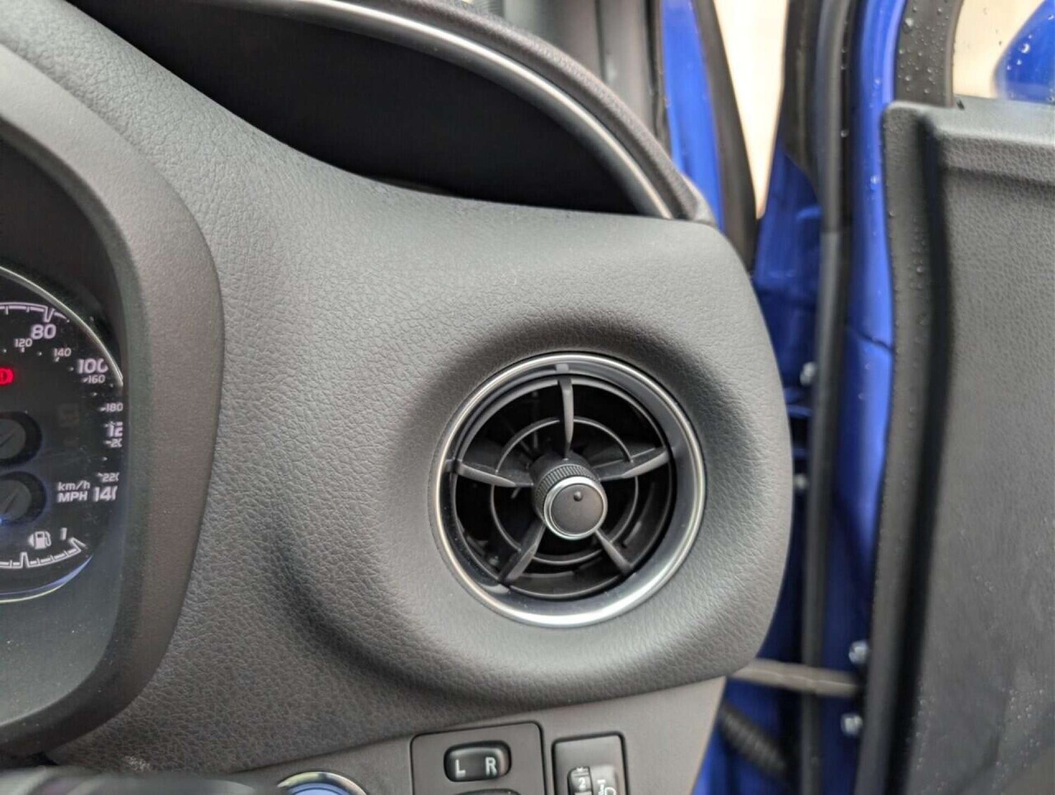 Used Toyota Yaris 2017 for sale - 77713462: Photo 18