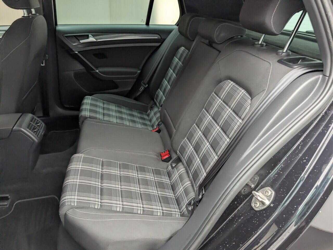 Used Volkswagen Golf 2019 for sale - 76538098: Photo 26