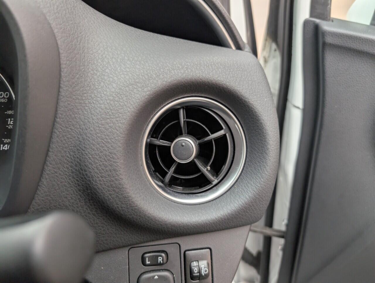 Used Toyota Yaris 2019 for sale - 76425144: Photo 20