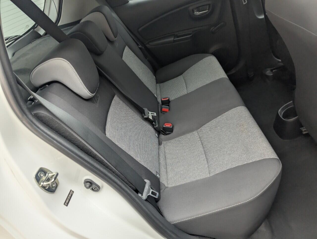 Used Toyota Yaris 2019 for sale - 76425144: Photo 24