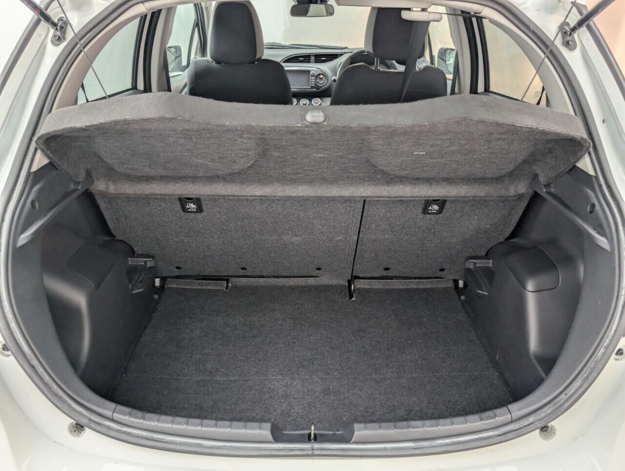 Used Toyota Yaris 2019 for sale - 76425144: Photo 25