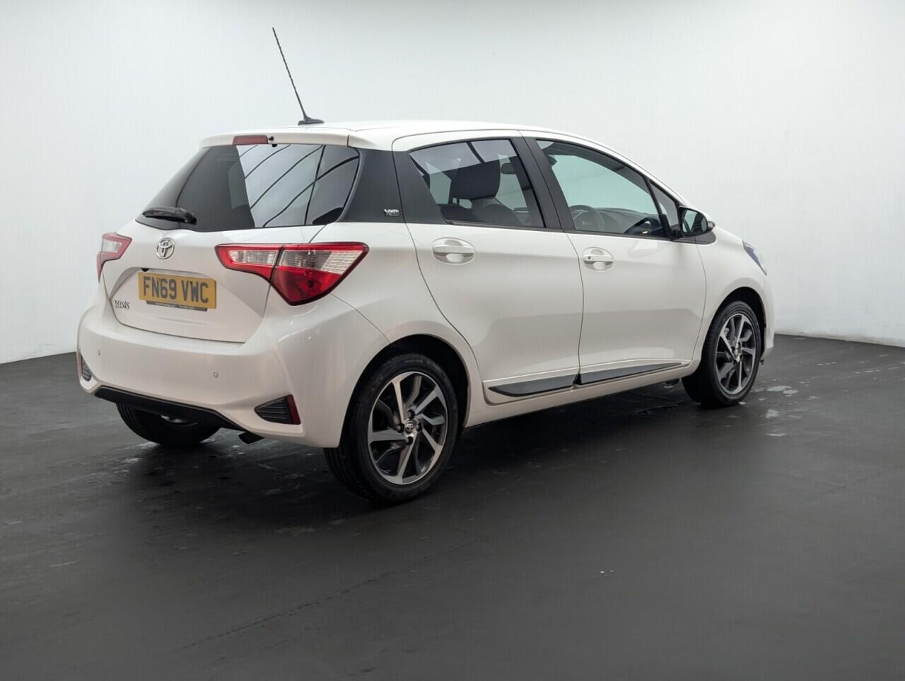 Used Toyota Yaris 2019 for sale - 76425144: Photo 8