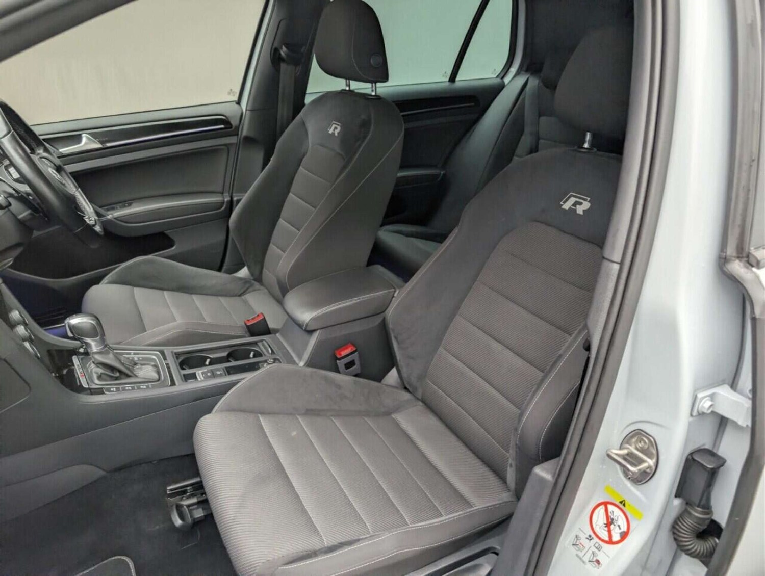 Used Volkswagen Golf 2019 for sale - 77713483: Photo 28