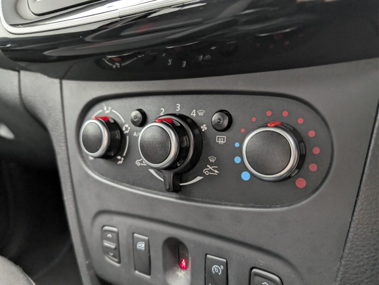 Used Dacia Sandero Stepway 2019 for sale - 77081402: Photo 16