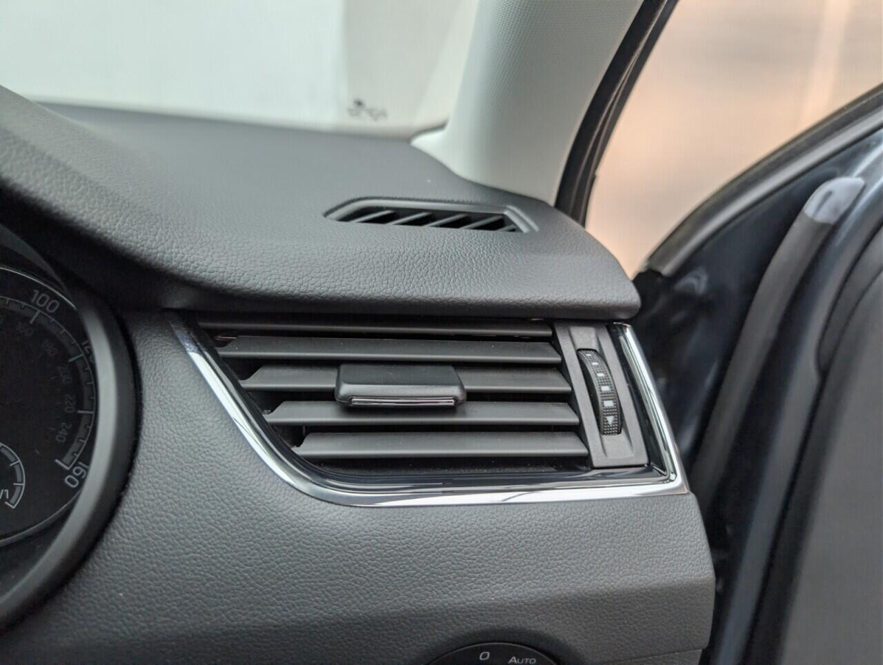 Used Skoda Octavia 2019 for sale - 76446423: Photo 21