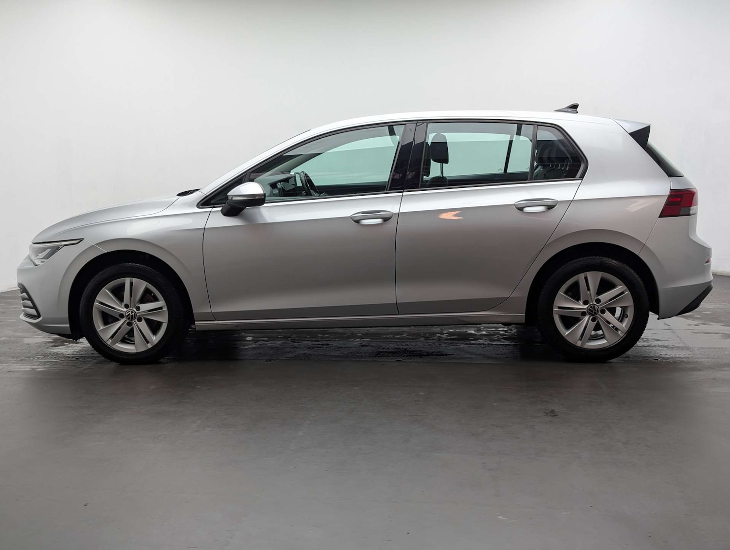 Used Volkswagen Golf 2020 for sale - 77903069: Photo 6