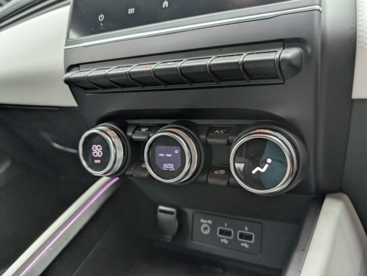 Used Renault Clio 2023 for sale - 76472395: Photo 16