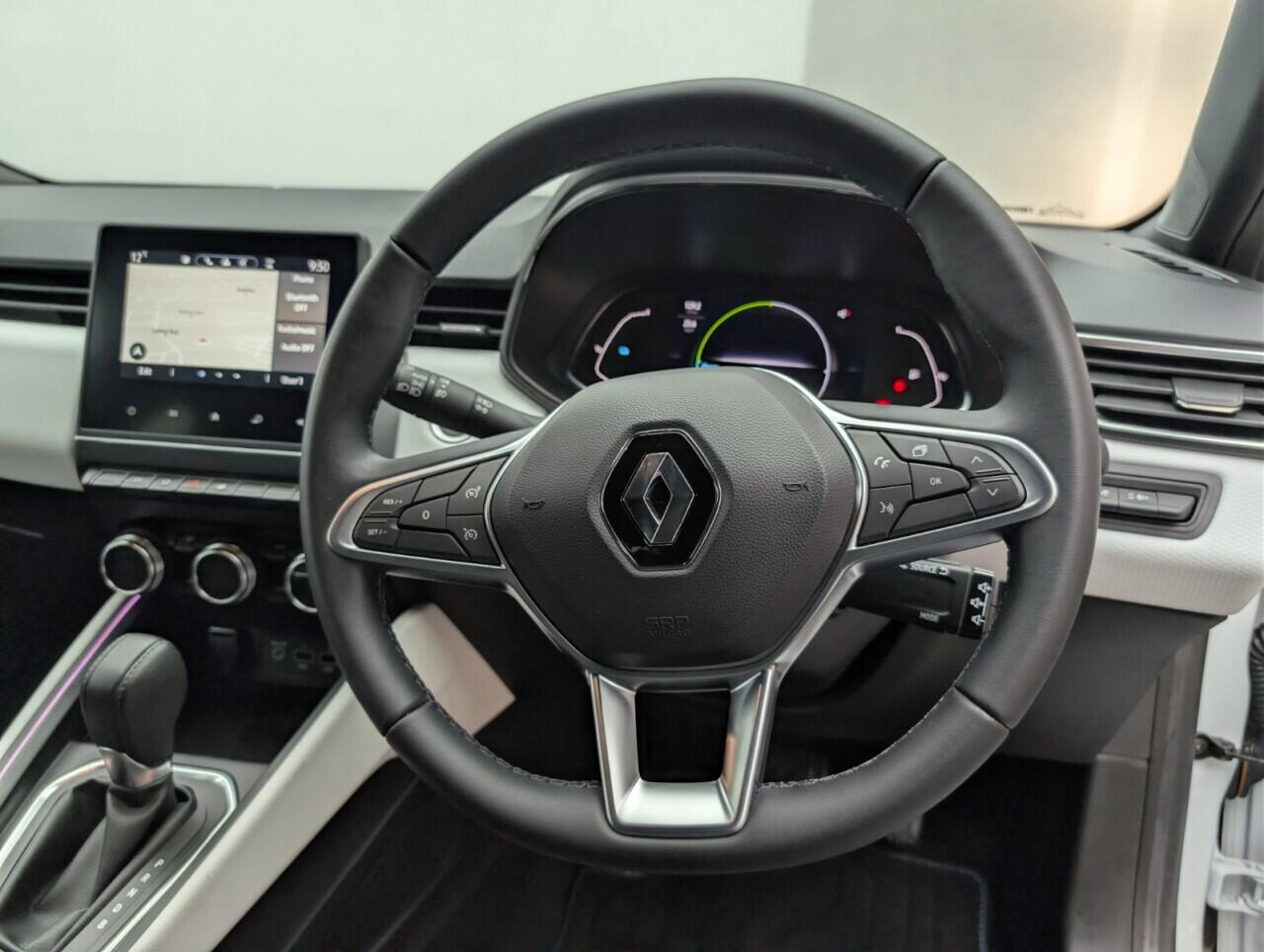 Used Renault Clio 2023 for sale - 76472395: Photo 23