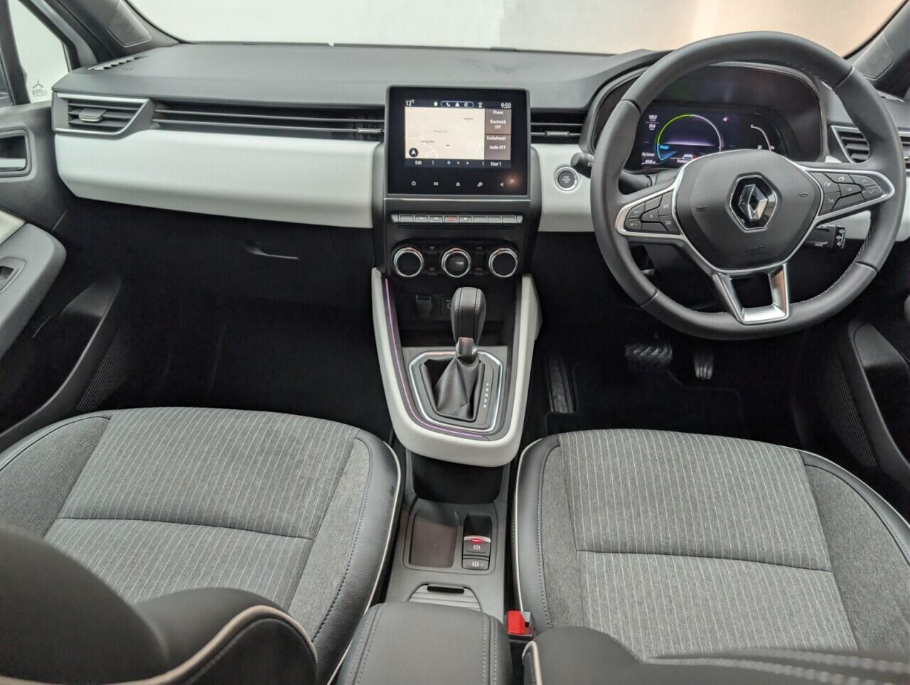 Used Renault Clio 2023 for sale - 76472395: Photo 24