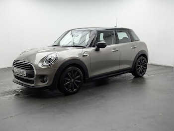 Used MINI Hatch 2020 for sale - 77456333: Photo