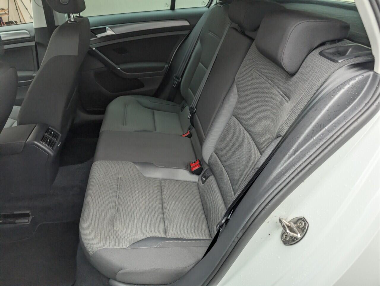 Used Volkswagen Golf 2020 for sale - 76727189: Photo 24