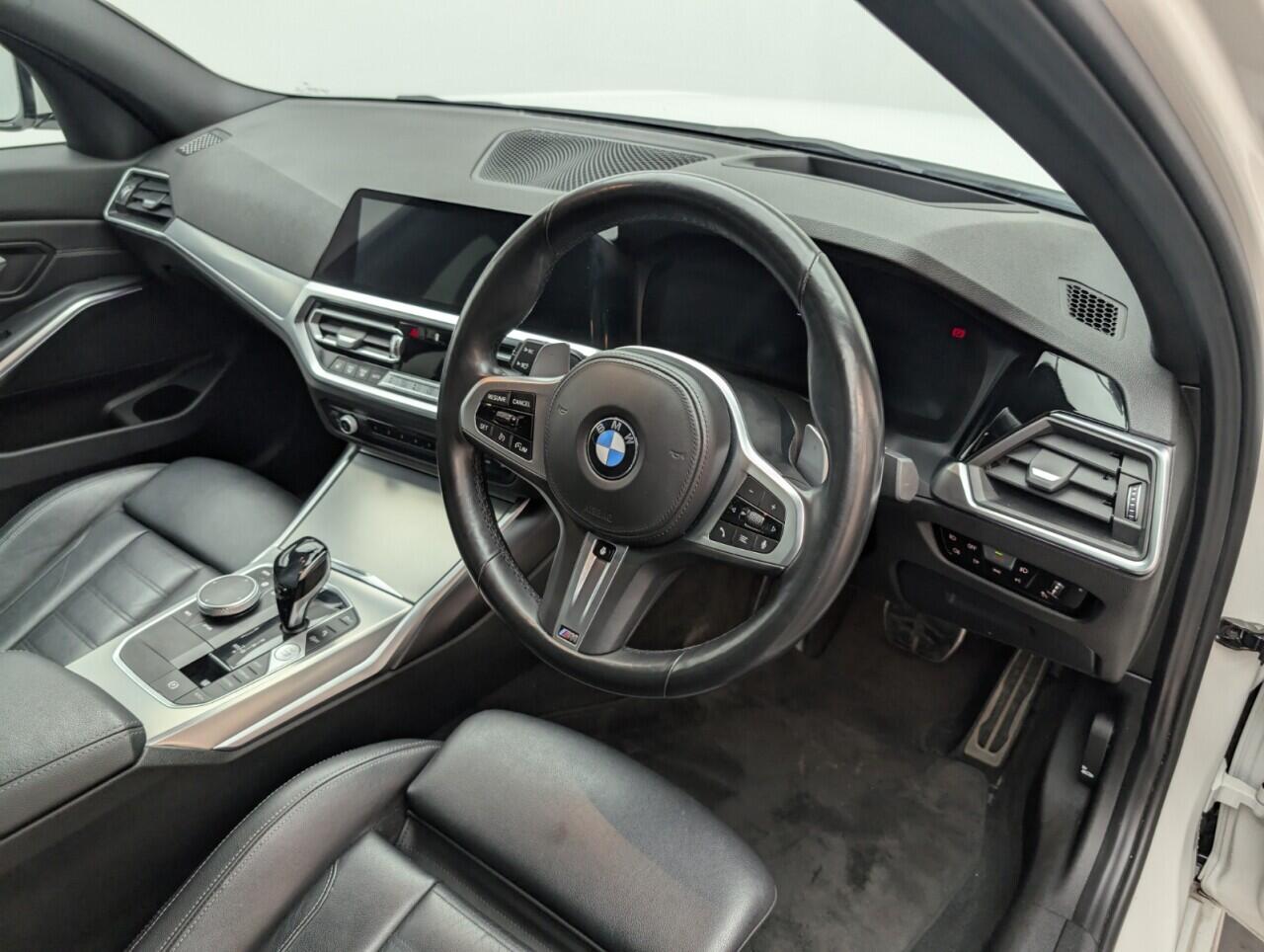 Used BMW 3 Series 2021 for sale - 76423427: Photo 27