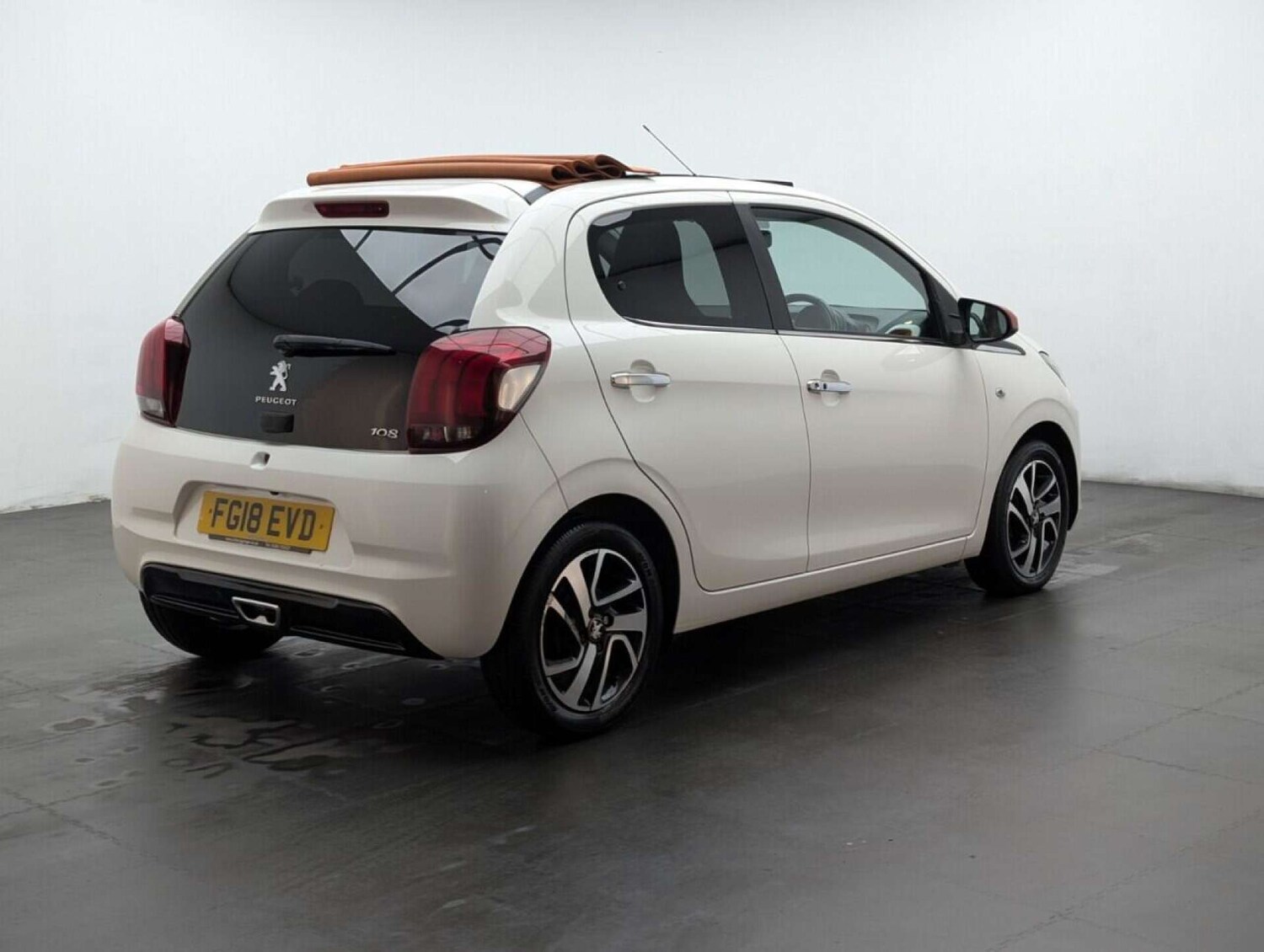 Used Peugeot 108 2018 for sale - 77713520: Photo 8