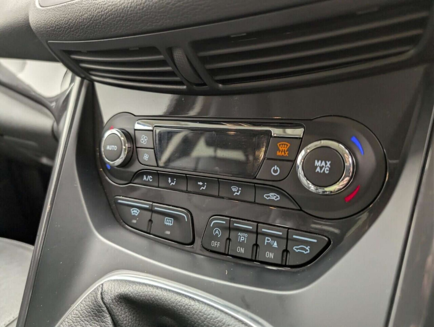 Used Ford Kuga 2016 for sale - 77713186: Photo 15