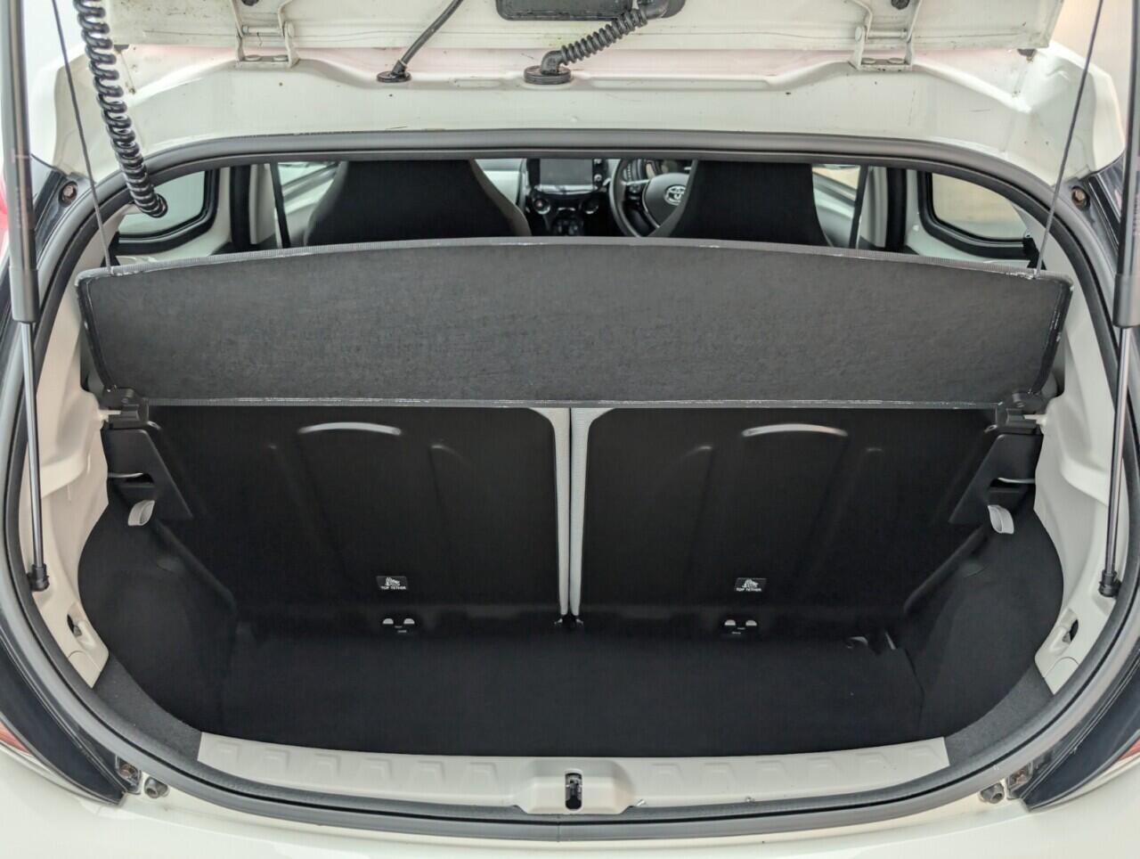 Used Toyota AYGO 2018 for sale - 76424338: Photo 26