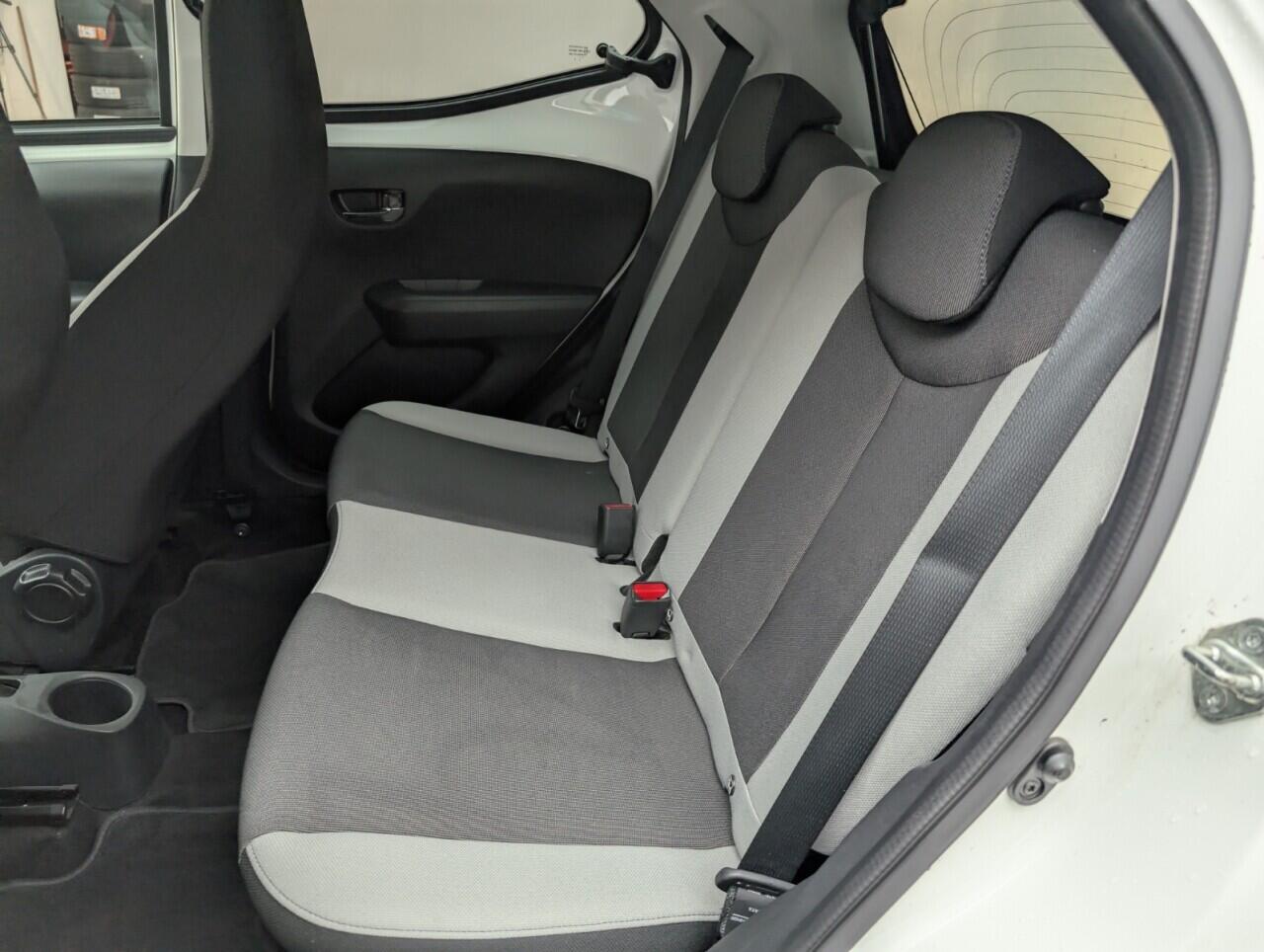 Used Toyota AYGO 2018 for sale - 76424338: Photo 27