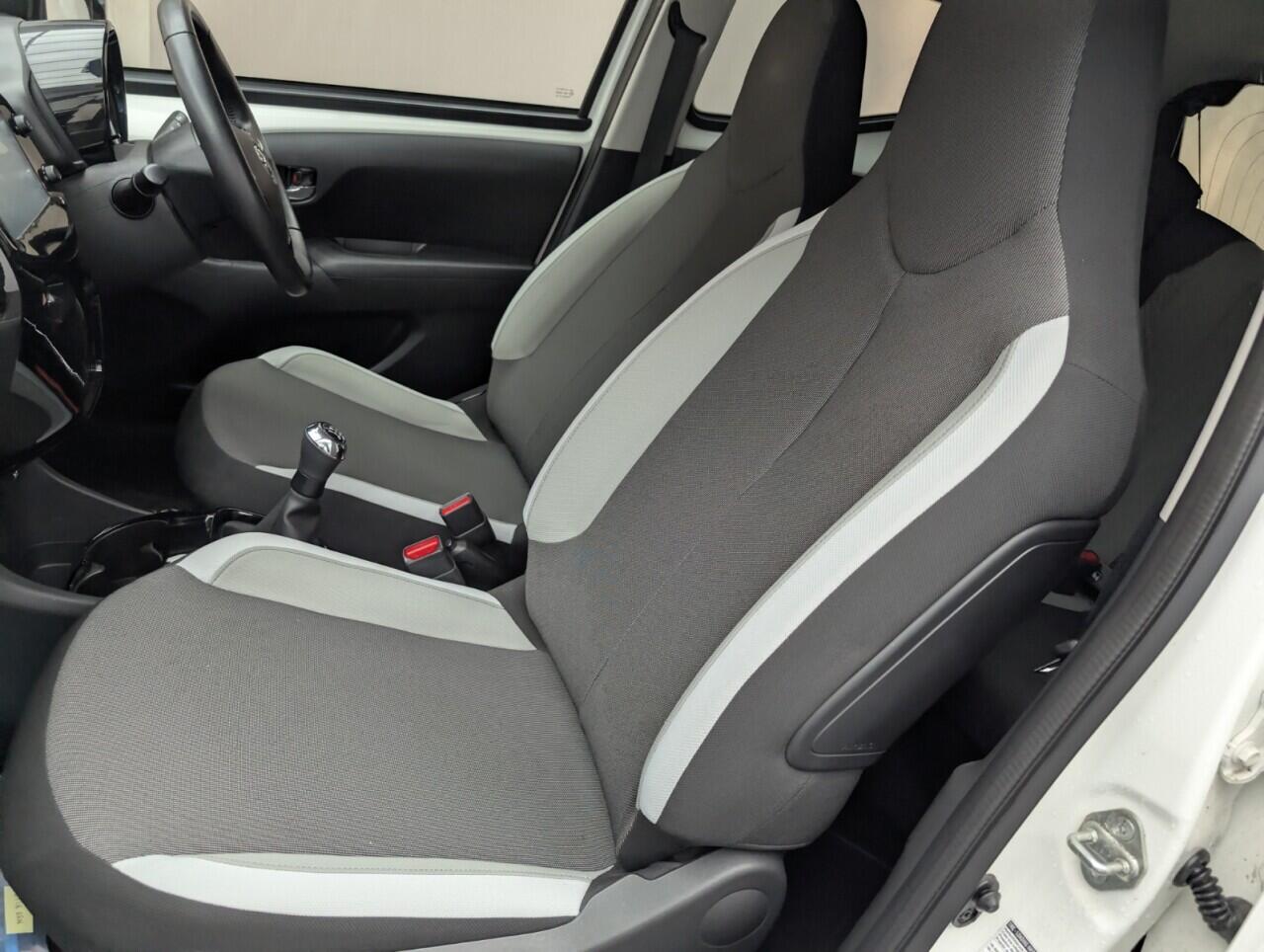 Used Toyota AYGO 2018 for sale - 76424338: Photo 28