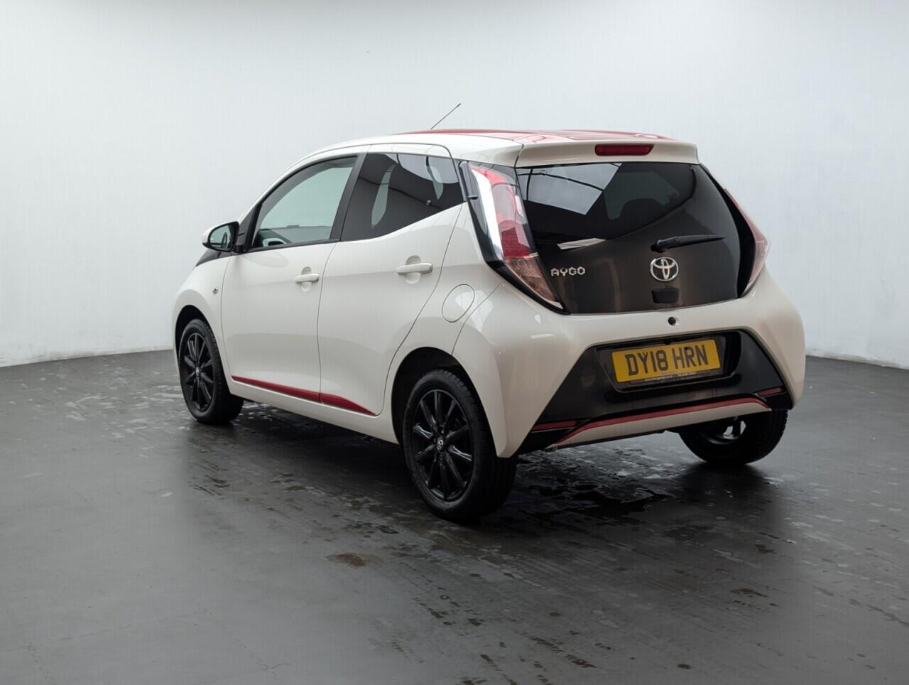 Used Toyota AYGO 2018 for sale - 76424338: Photo 6