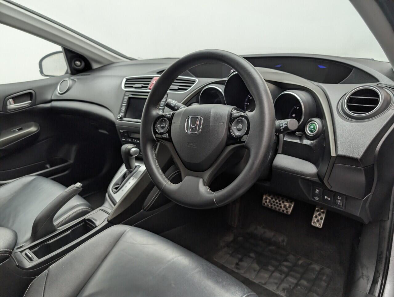 Used Honda Civic 2015 for sale - 76607593: Photo 11