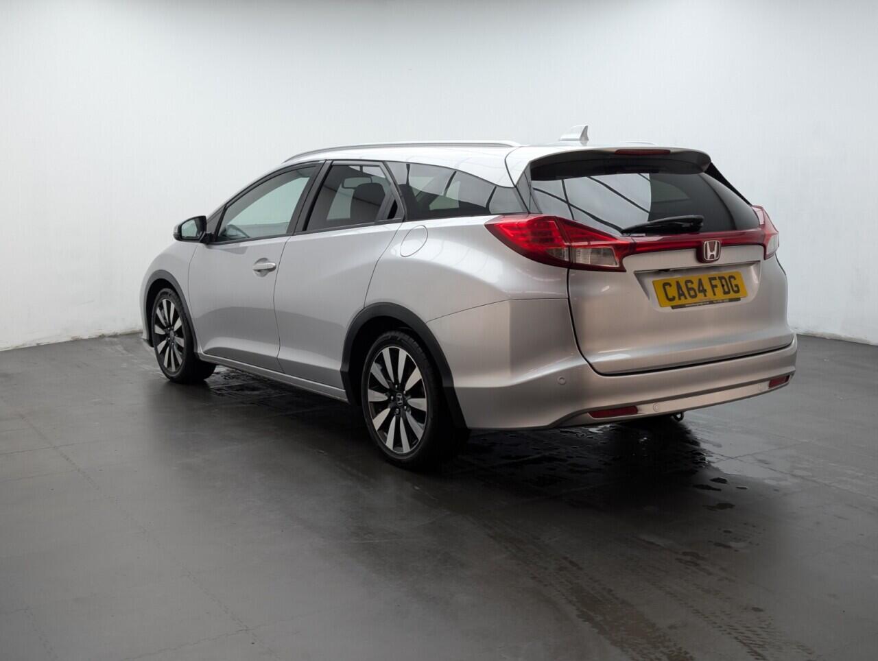 Used Honda Civic 2015 for sale - 76607593: Photo 6