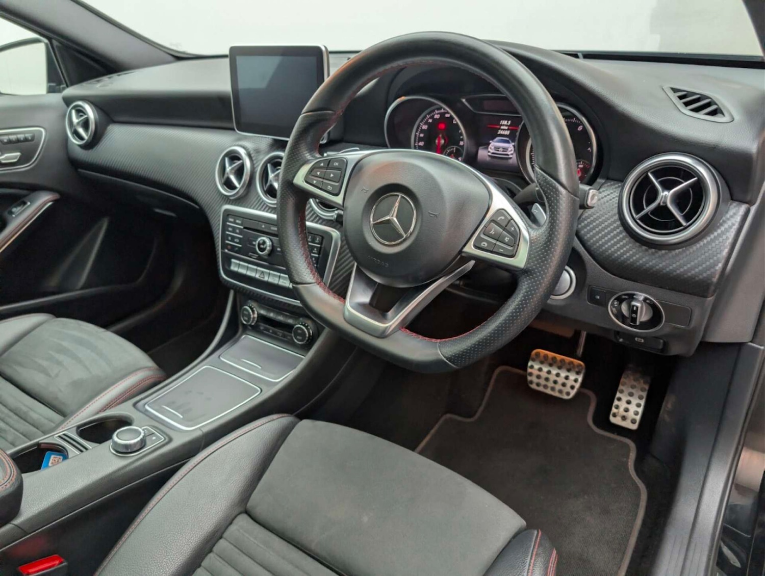 Used Mercedes-Benz A-Class 2016 for sale - 77766910: Photo 10